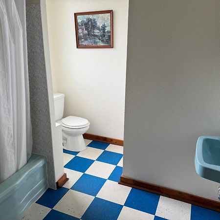 Rodmay Hotel Powell River Buitenkant foto