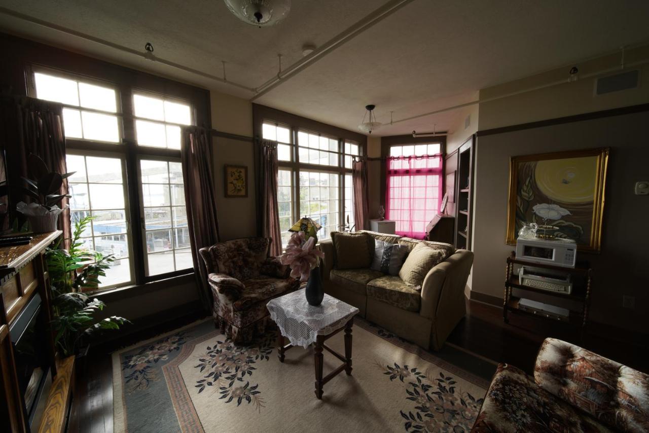 Rodmay Hotel Powell River Buitenkant foto