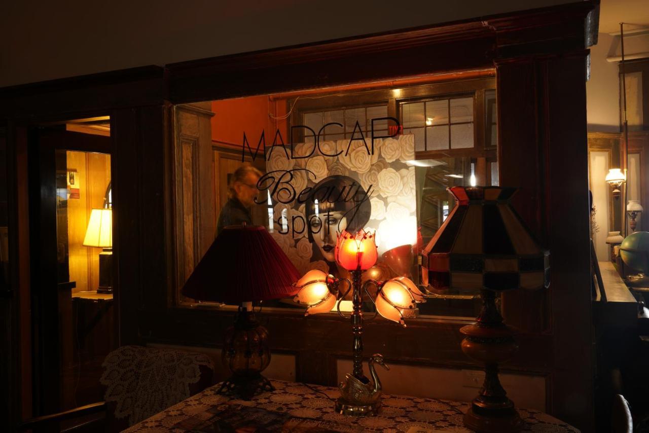 Rodmay Hotel Powell River Buitenkant foto