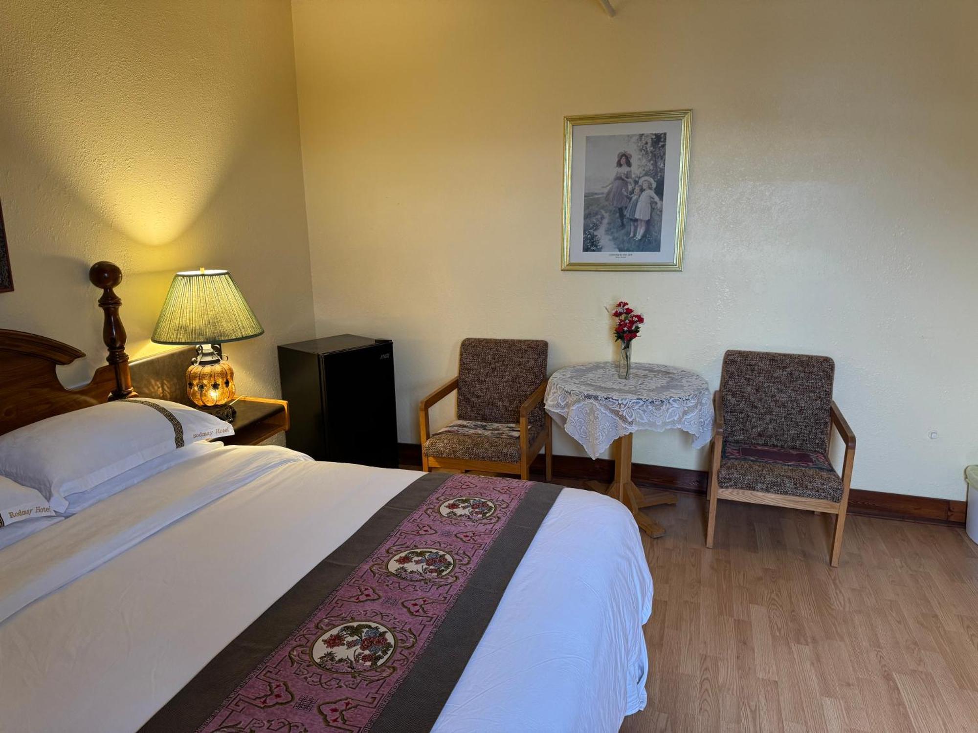 Rodmay Hotel Powell River Buitenkant foto