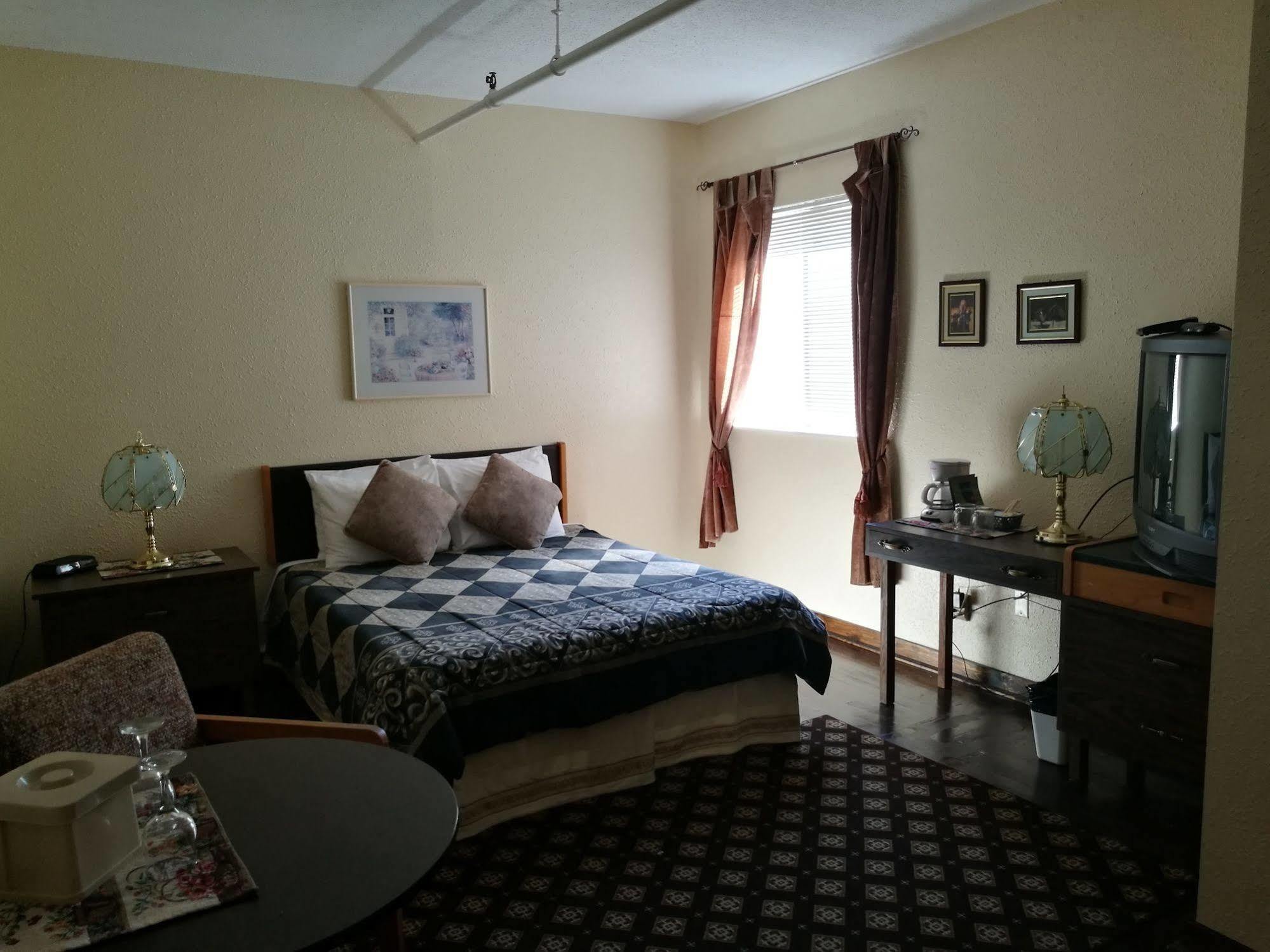 Rodmay Hotel Powell River Buitenkant foto