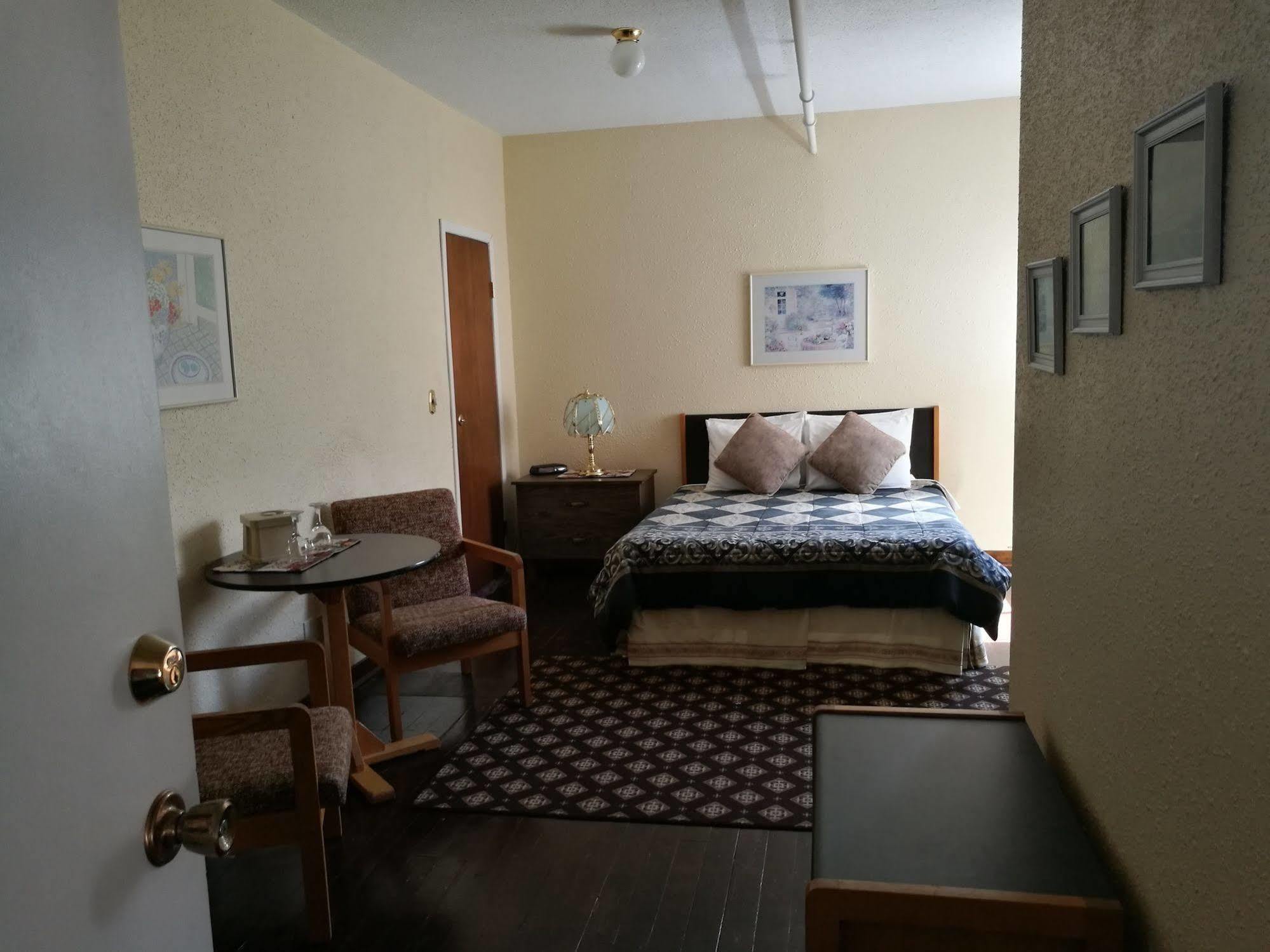 Rodmay Hotel Powell River Buitenkant foto